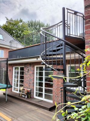 Architekt Altbausanierung: Ausbau Dachgeschoss mit Dachterrasse