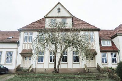Architekt für Altbausanierung Umnutzung Grundschule zu Wohnungen in Niedersachsen: Bauantrag