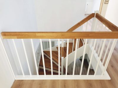 Treppe im DG Geländer