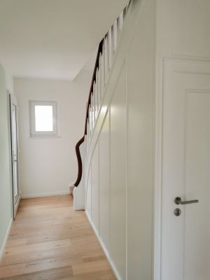 aufgearbeitete Treppe EG